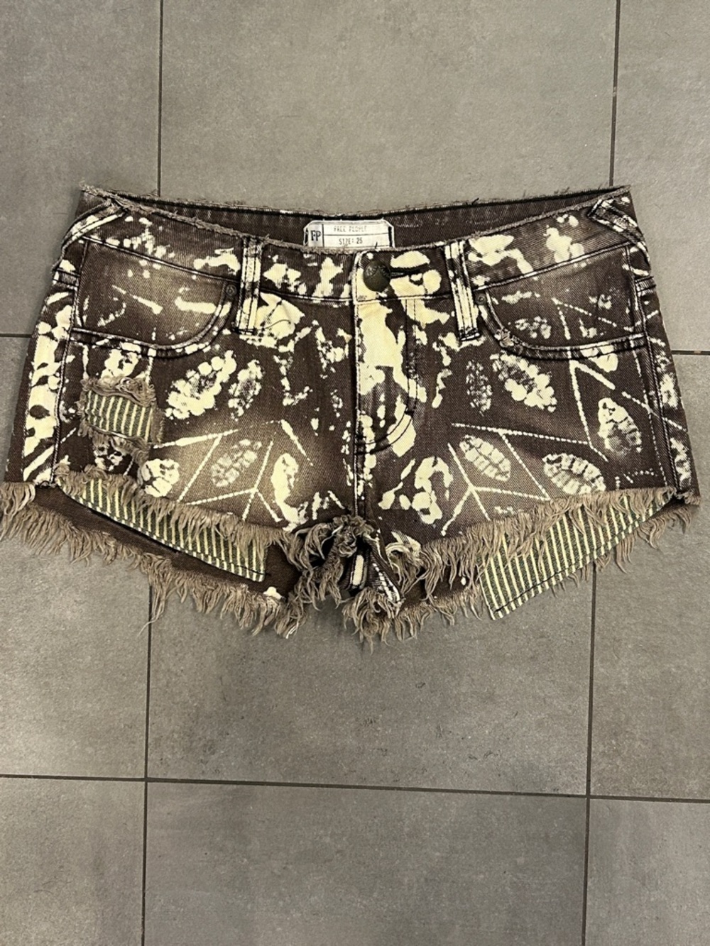 Free People Black
Distressed Printed Denim Cutoff Shorts